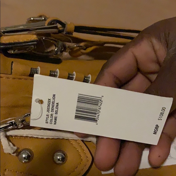 Jessicasimpson shoulder bag,beautiful color - Picture 3 of 4